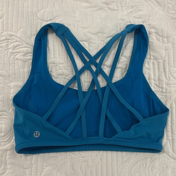 Lululemon. Free to be style - Picture 2 of 2